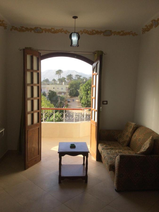 Appartement The Brown House à Louxor Extérieur photo